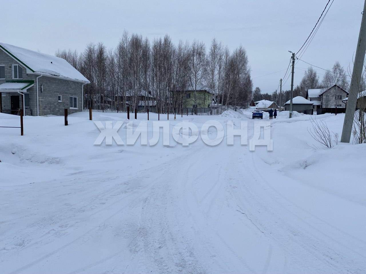 Продам земельный участок 1000 м.кв.