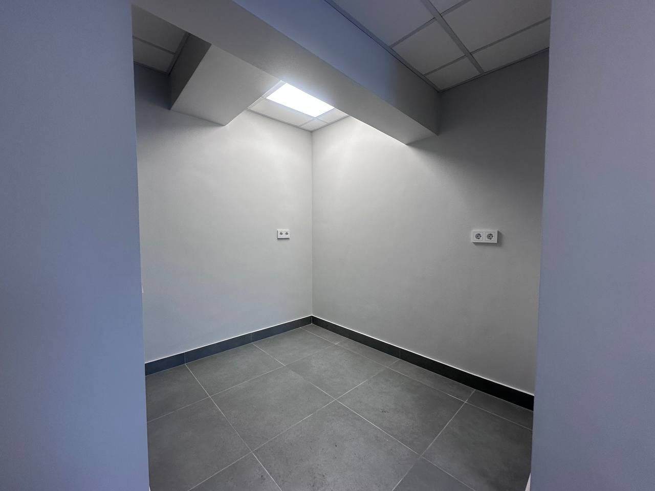 Продам помещение свободного назначения 10 м.кв.