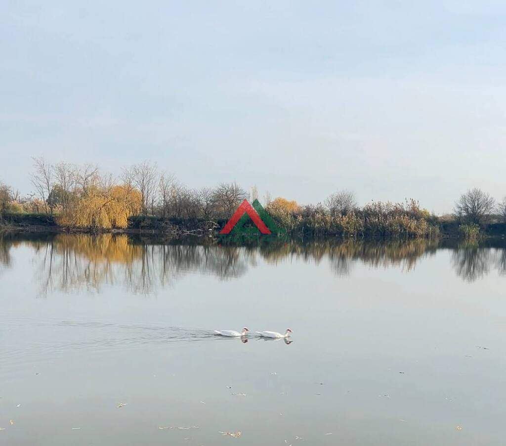 Продам земельный участок 2800 м.кв.