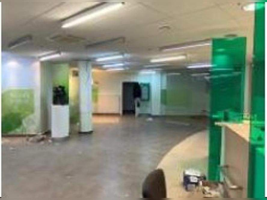 Сдам в аренду магазин 232 м.кв.