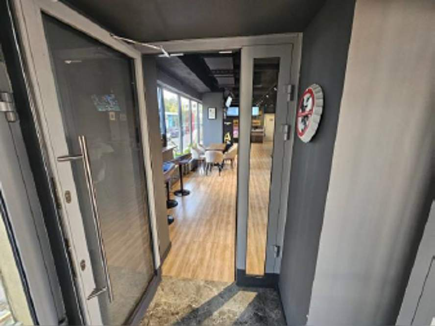 Фото: Торговое помещение 159.4 м2 test