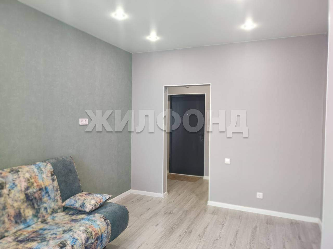 Квартира на продажу в Красноярске, Шахтеров улица, 40 фото №2