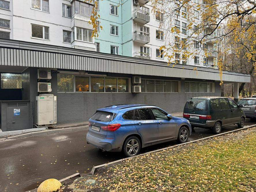 Сдам в аренду магазин 232 м.кв.