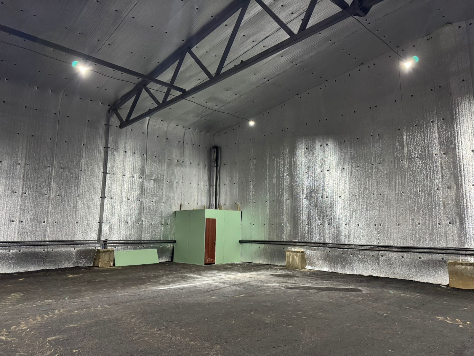 Фото: Продается песчаный карьер и производственная база 2844 м2 test