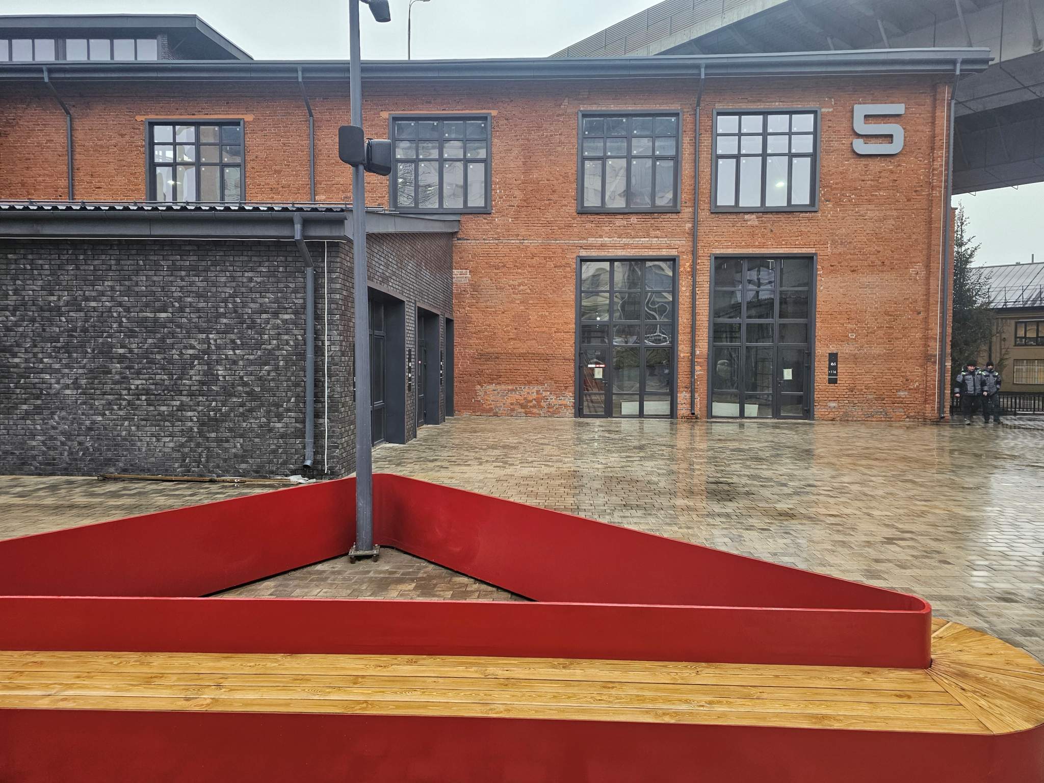 Продам помещение свободного назначения 530.7 м.кв.