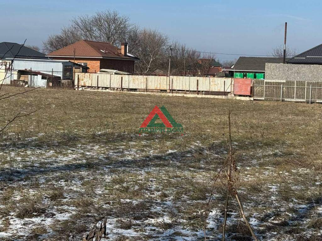 Продам земельный участок 900 м.кв.