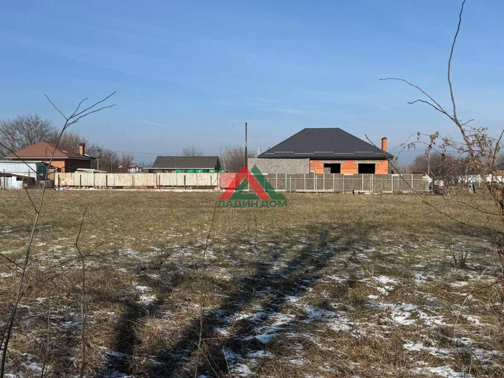 Продам земельный участок 900 м.кв.