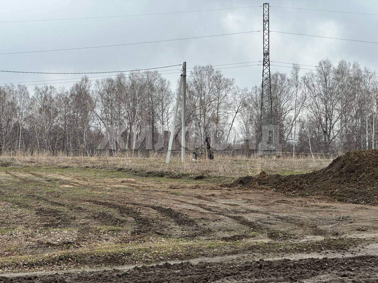 Продам земельный участок 1000 м.кв.