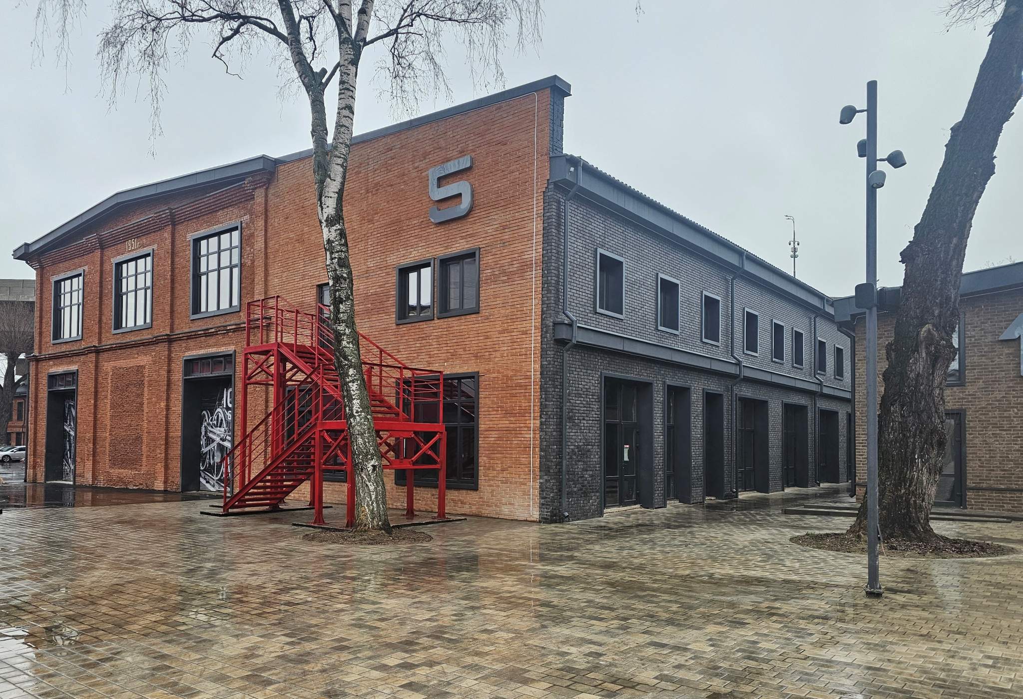 Продам помещение свободного назначения 530.7 м.кв.