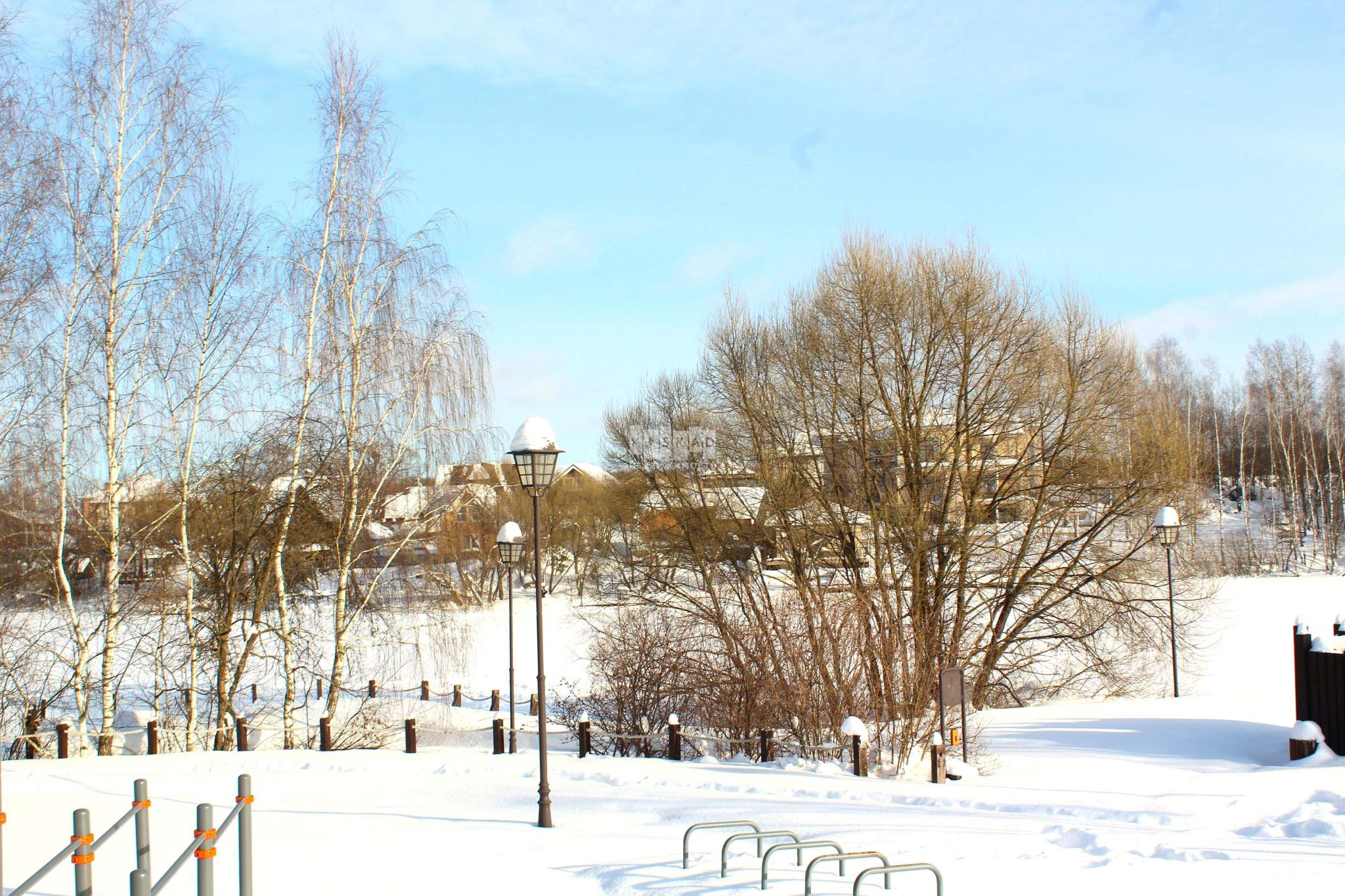 Продам земельный участок 1000 м.кв.