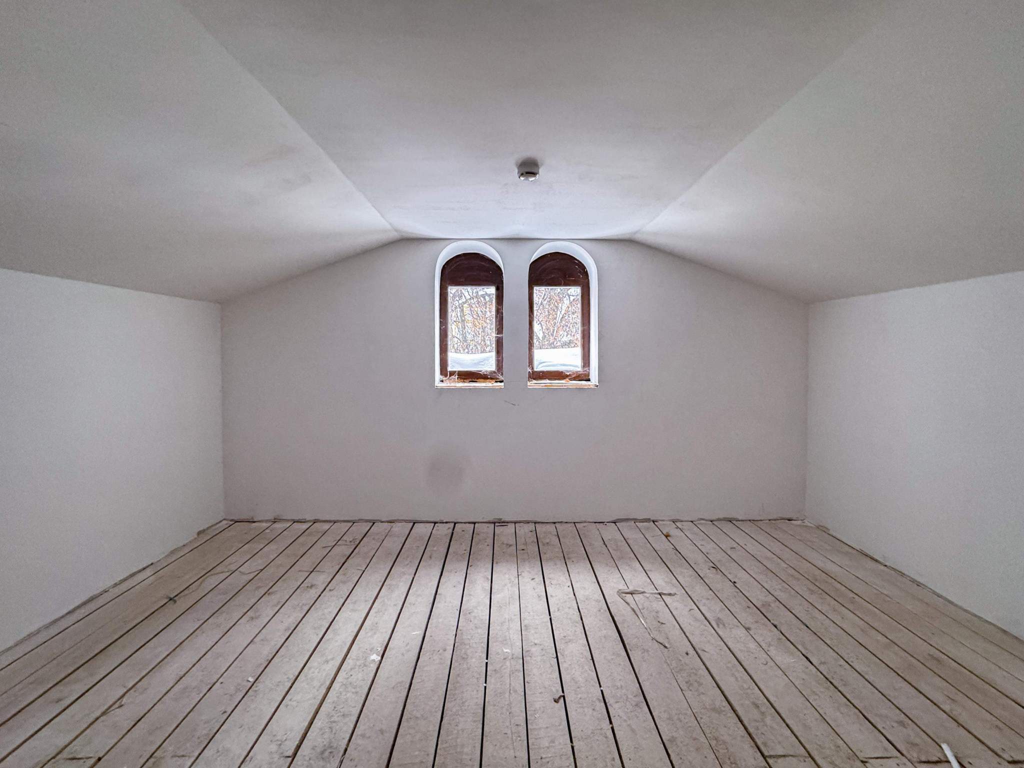 Продам помещение свободного назначения 721.4 м.кв.