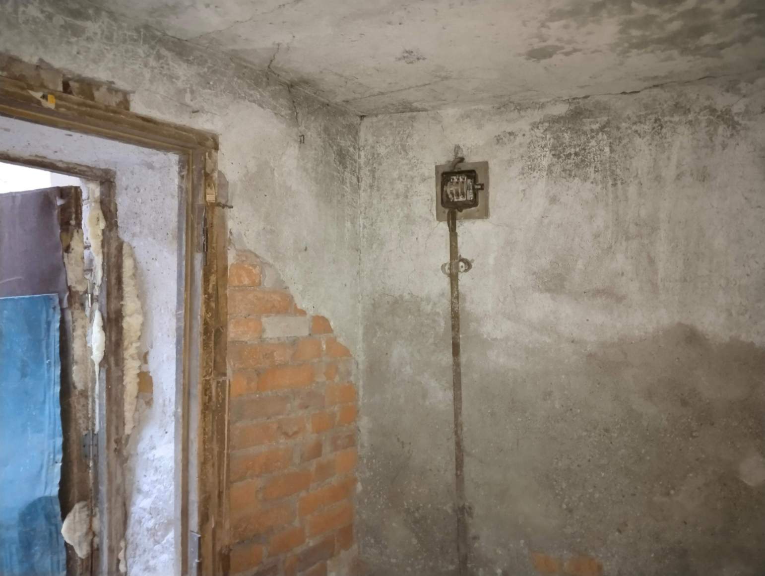 Продам офис 5.4 м.кв.