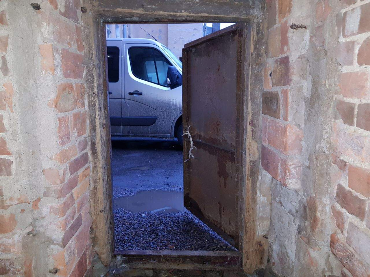 Продам офис 5.6 м.кв.