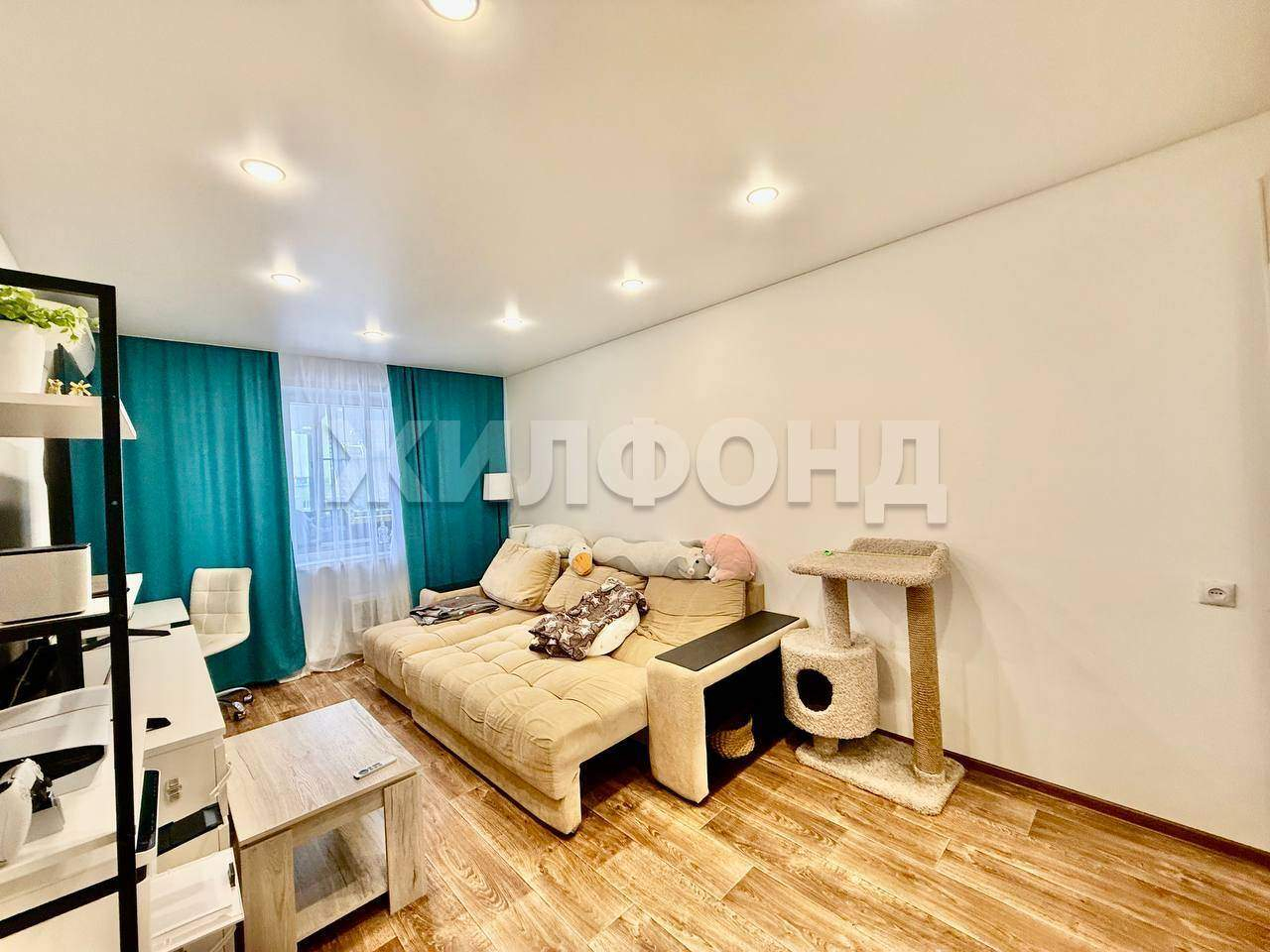 Квартира на продажу в Тольятте, Тополиная улица, 23