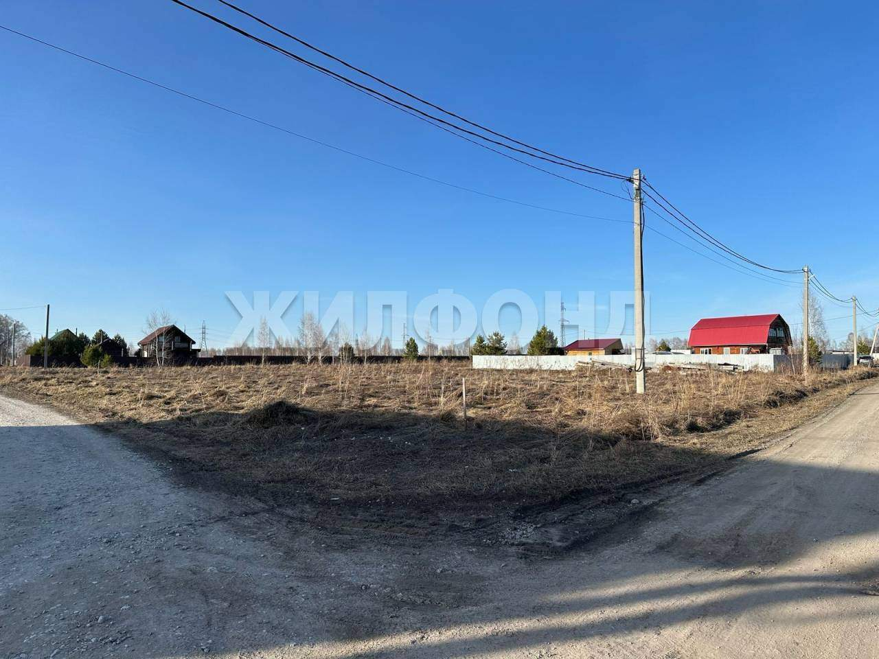 Продам земельный участок 1716 м.кв.