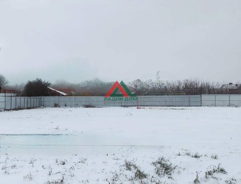 Продам земельный участок 3000 м.кв.