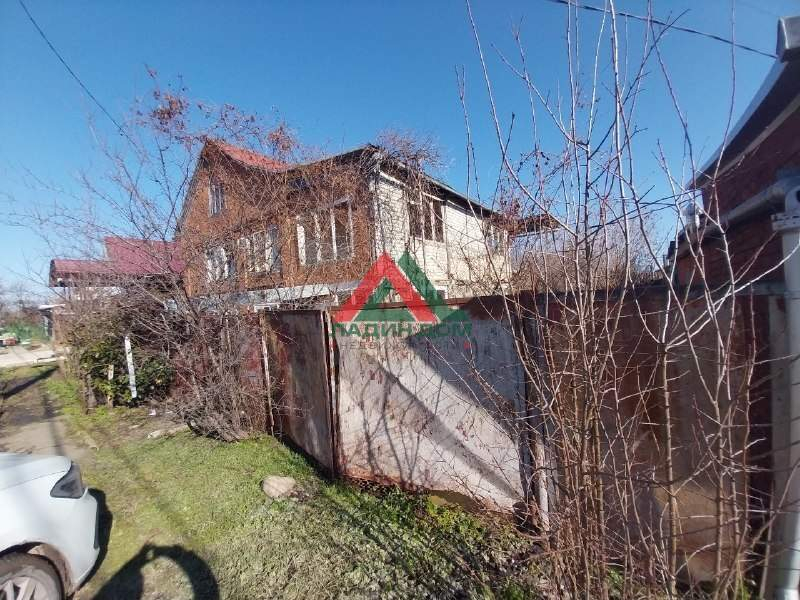 Продам земельный участок 620 м.кв.