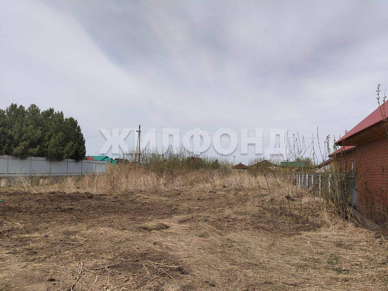 Продам земельный участок 1084 м.кв.