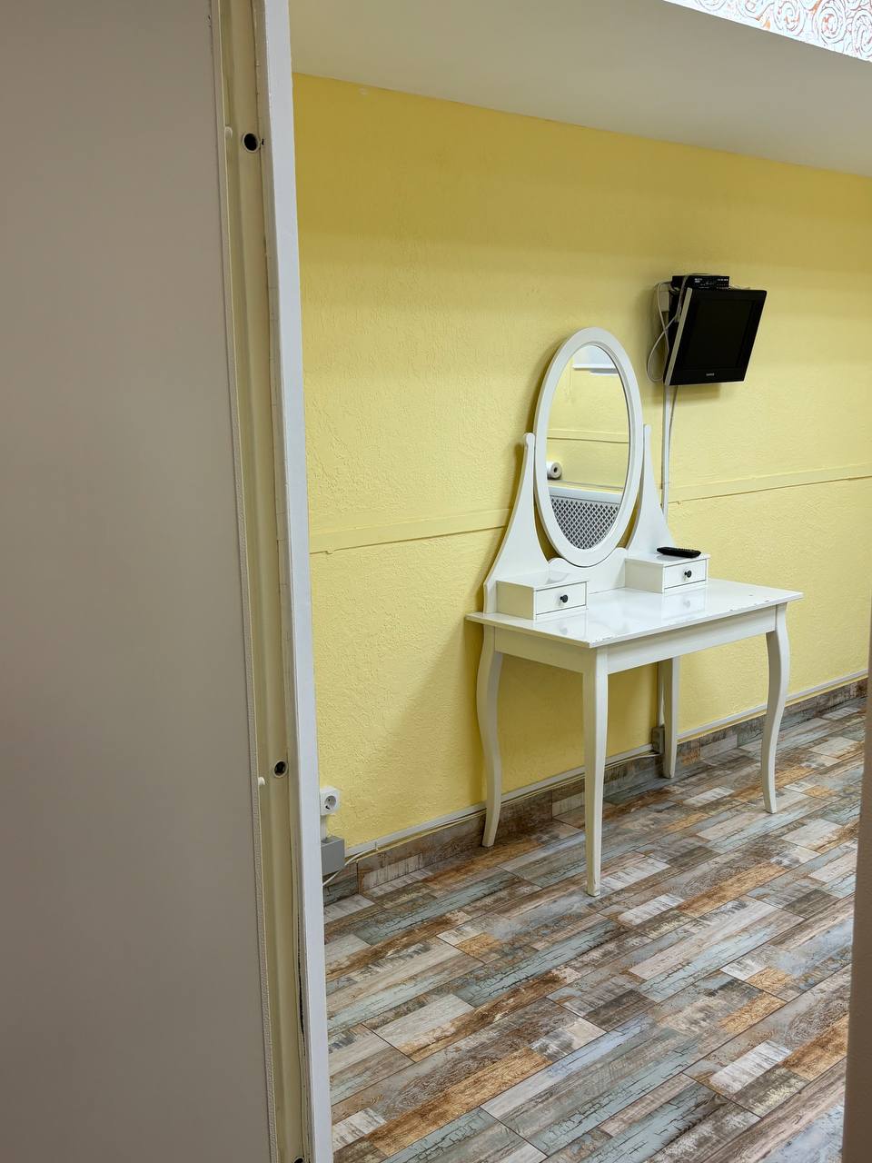 Продам помещение свободного назначения 14.3 м.кв.