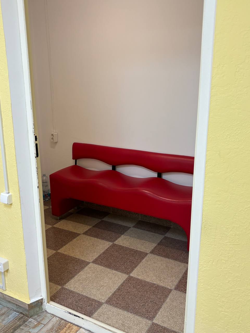 Продам помещение свободного назначения 14.3 м.кв.