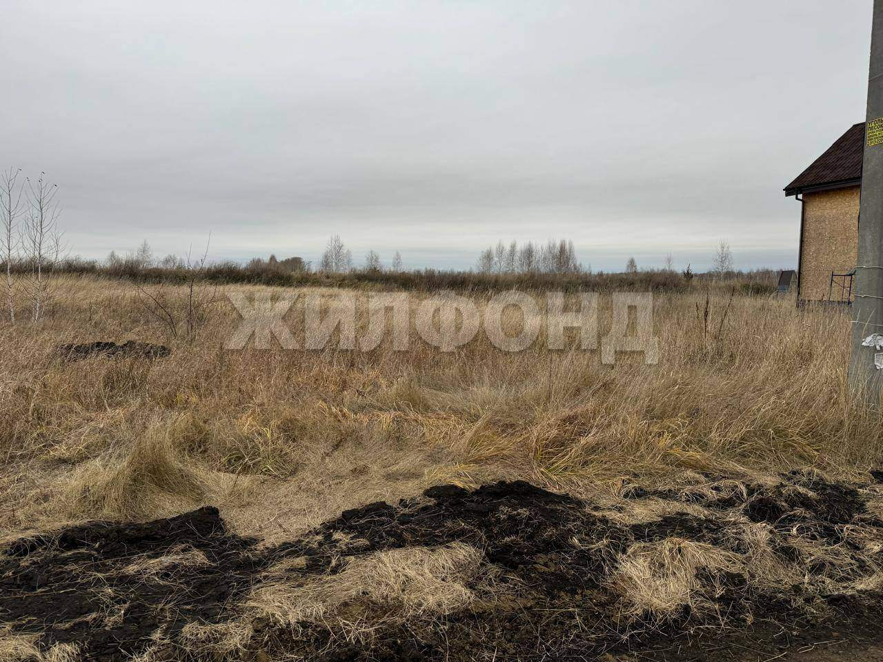 Продам земельный участок 1000 м.кв.