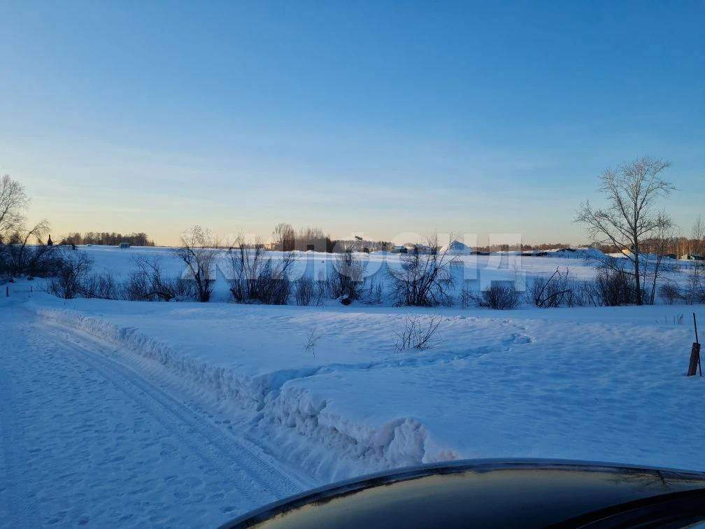 Продам земельный участок 746 м.кв.