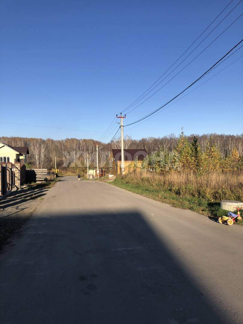 Продам земельный участок 1000 м.кв.