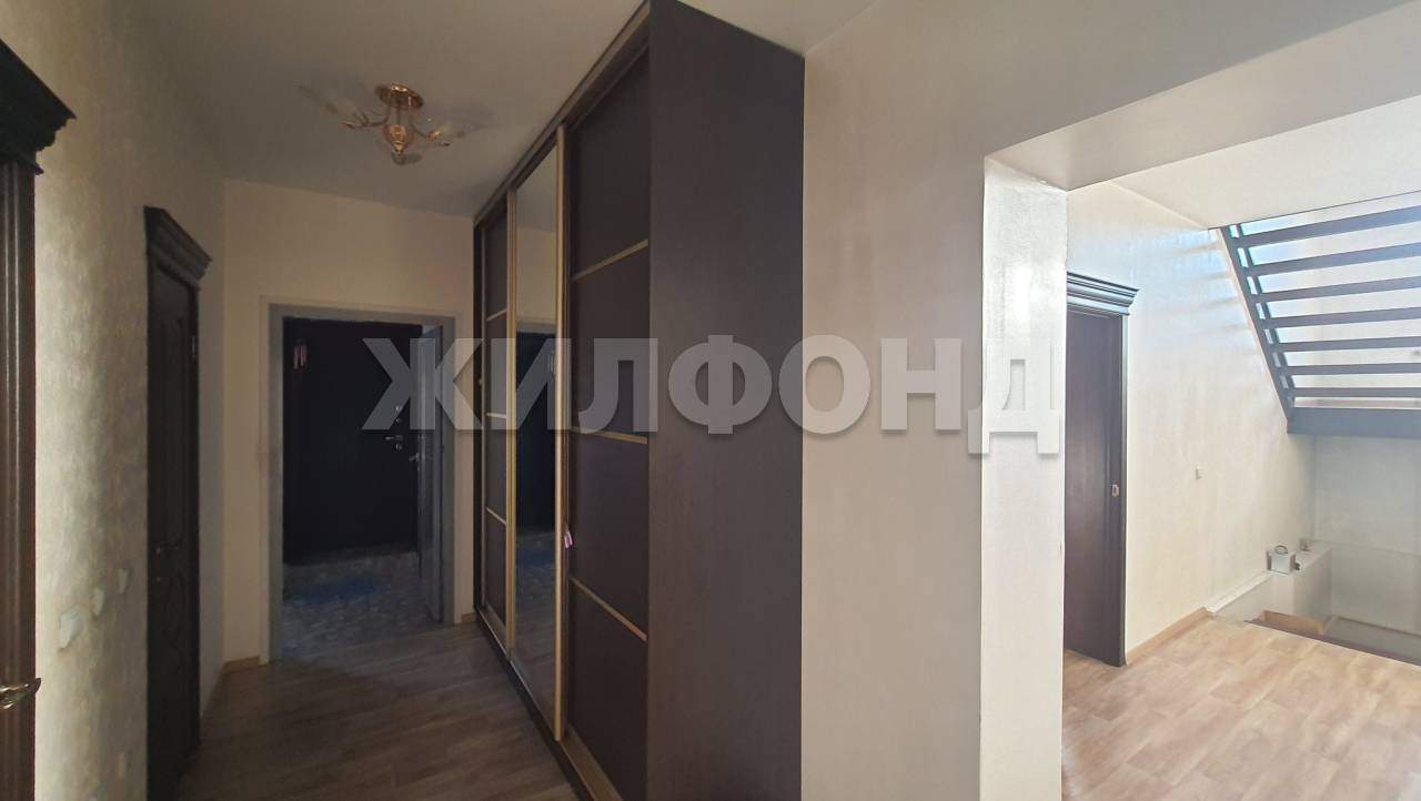 Дом на продажу в Абакане, Героя России Лелюха улица фото №3