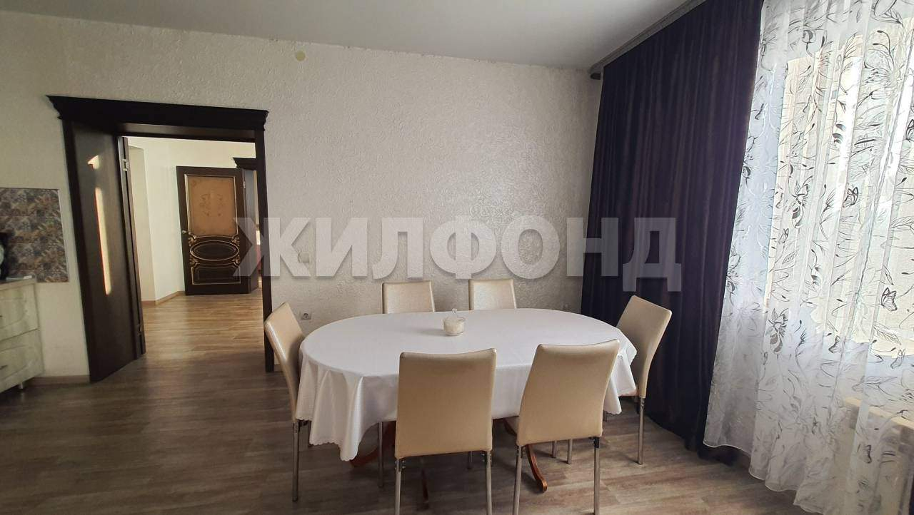 Дом на продажу в Абакане, Героя России Лелюха улица фото №8