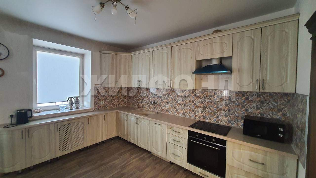 Дом на продажу в Абакане, Героя России Лелюха улица фото №9