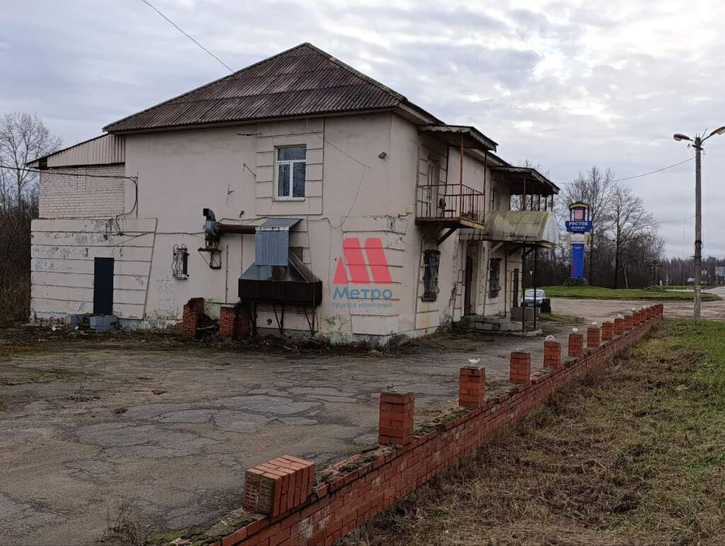 Продам торговое помещение 266 м.кв.