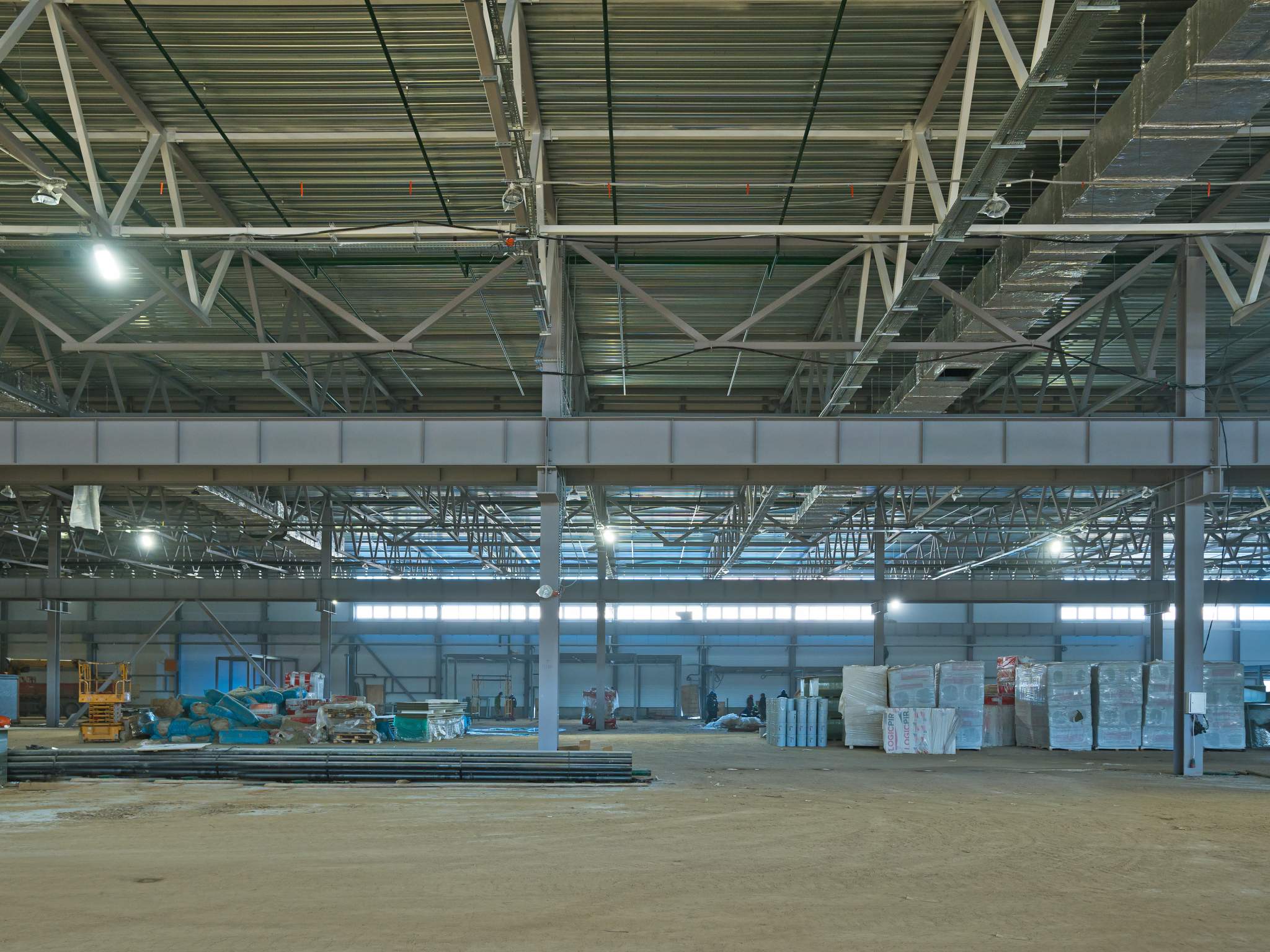 Продам склад 24300 м.кв.