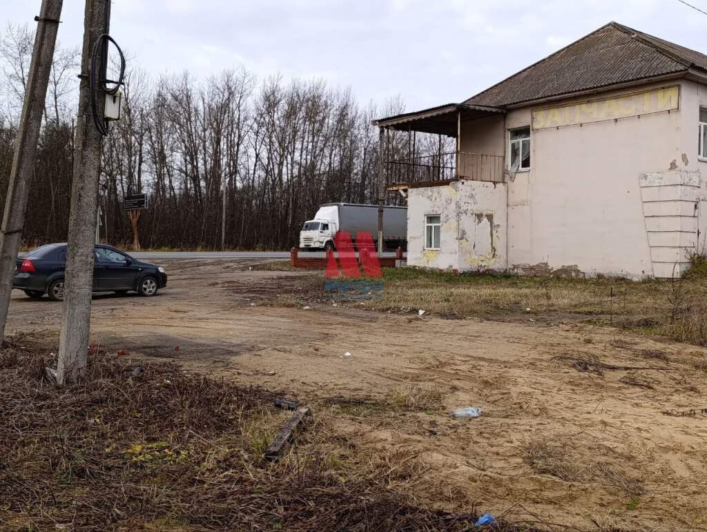 Продам торговое помещение 266 м.кв.