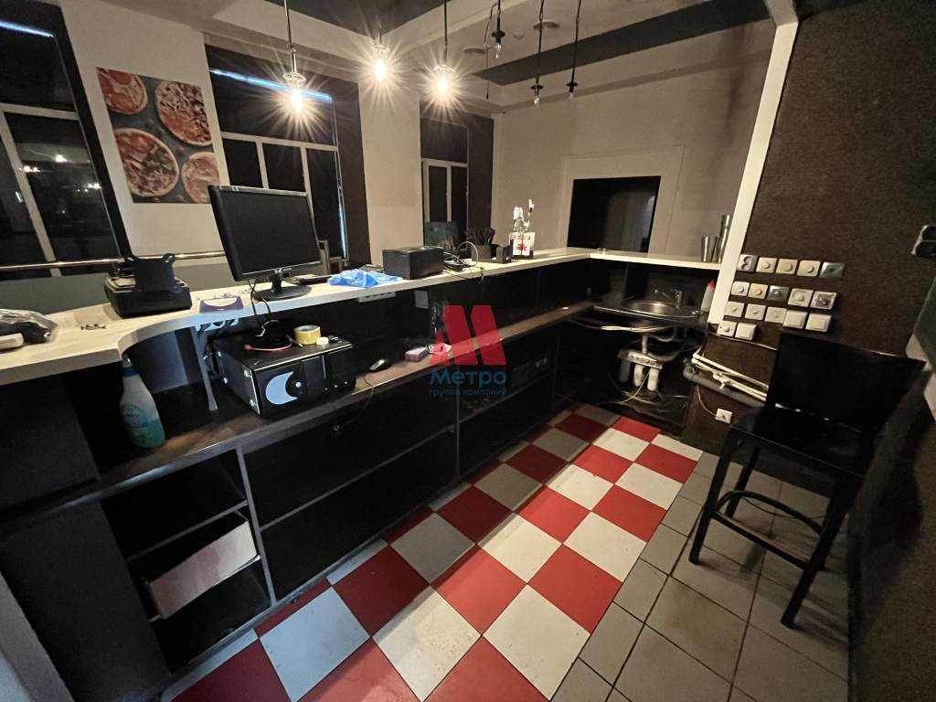 Сдам в аренду помещение свободного назначения 317 м.кв.