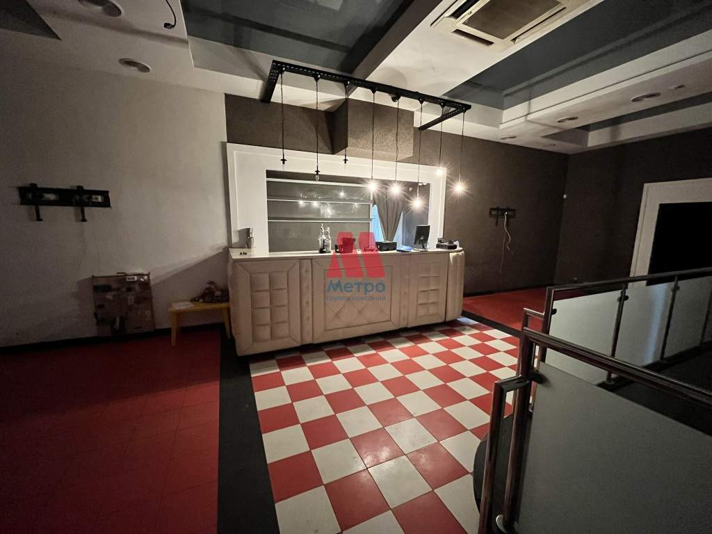 Сдам в аренду помещение свободного назначения 317 м.кв.