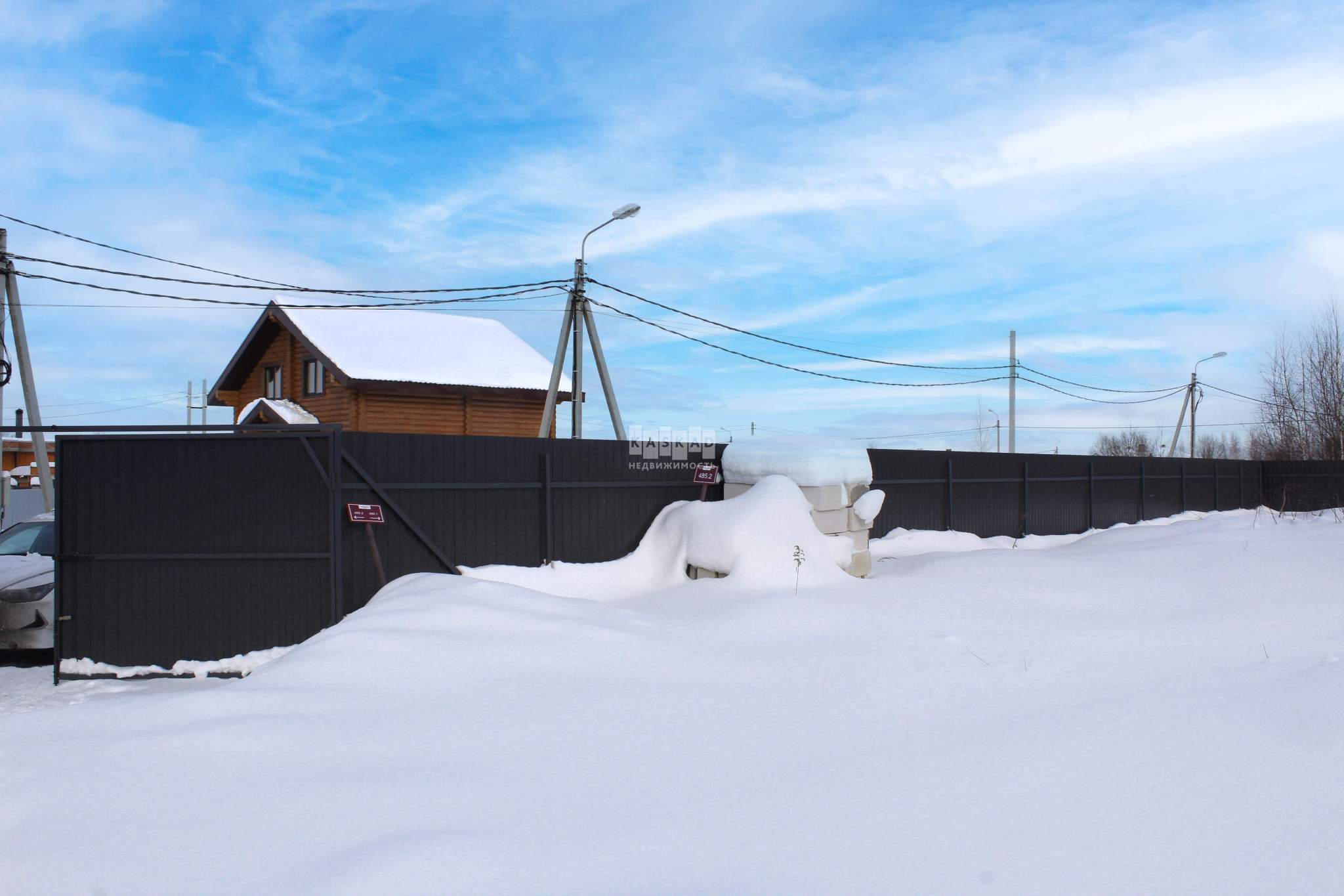 Продам земельный участок 1000 м.кв.