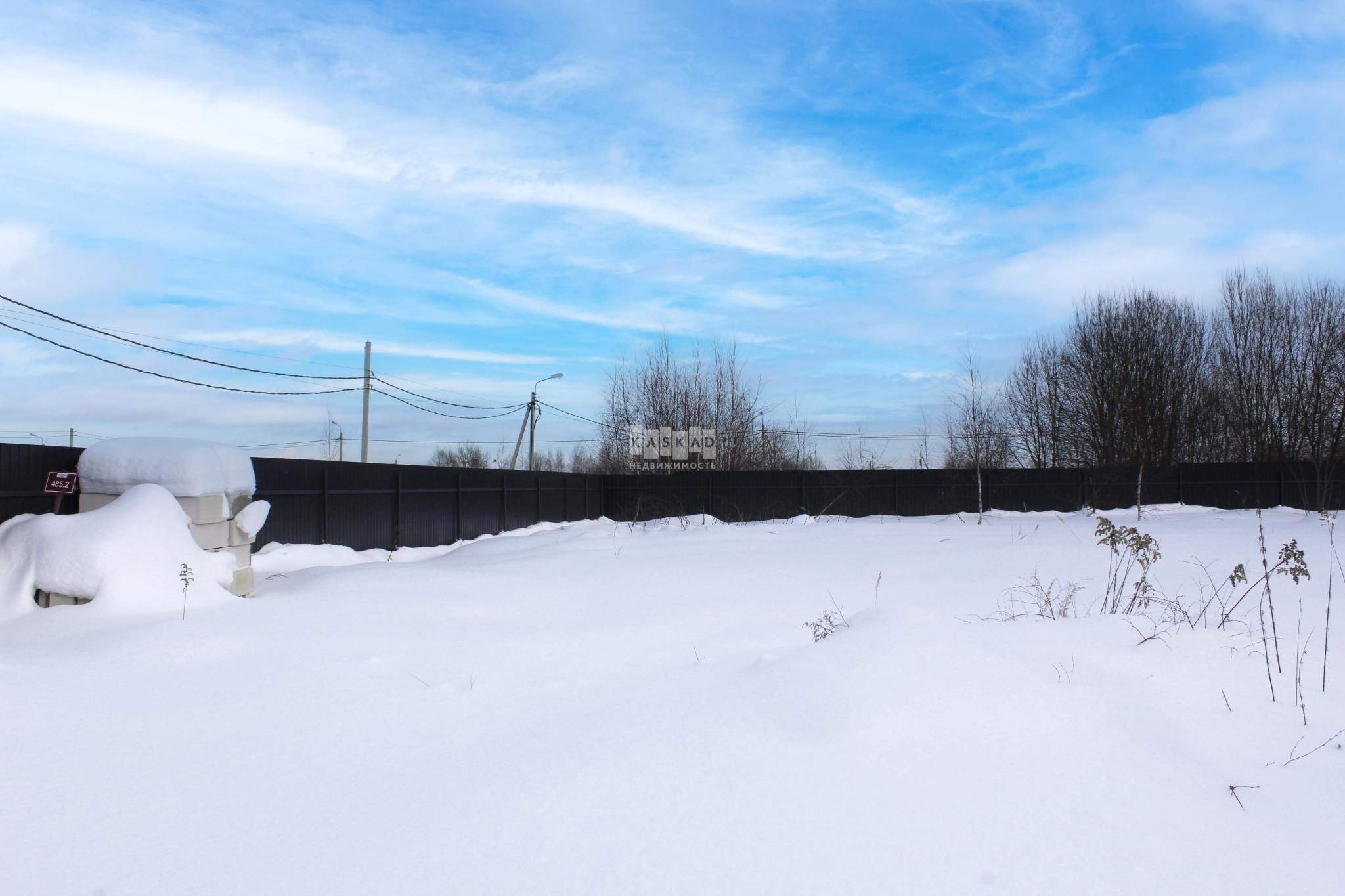 Продам земельный участок 1000 м.кв.