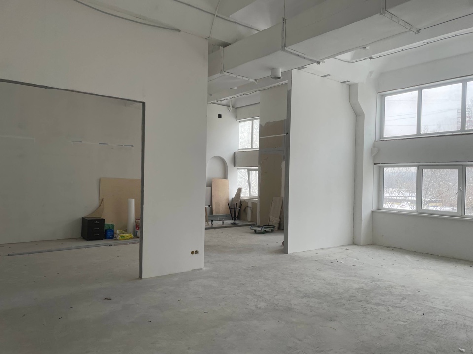 Сдам в аренду помещение свободного назначения 180.3 м.кв.