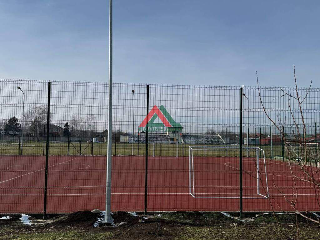 Продам земельный участок 600 м.кв.