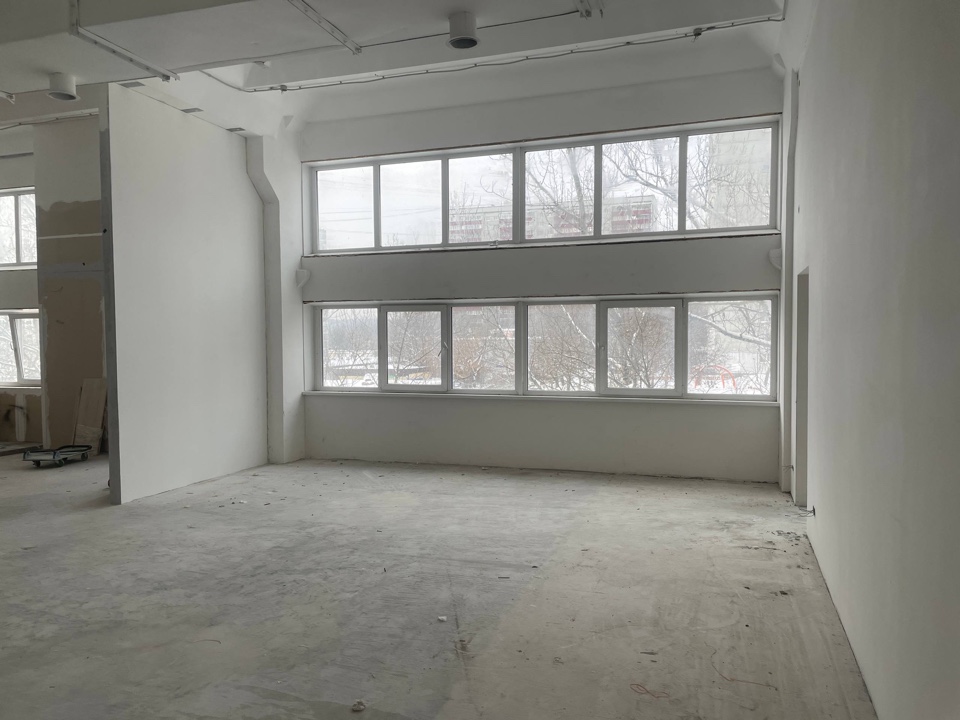 Сдам в аренду помещение свободного назначения 180.3 м.кв.