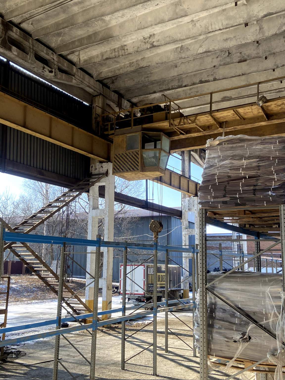 Продам торговое помещение 11073.1 м.кв.