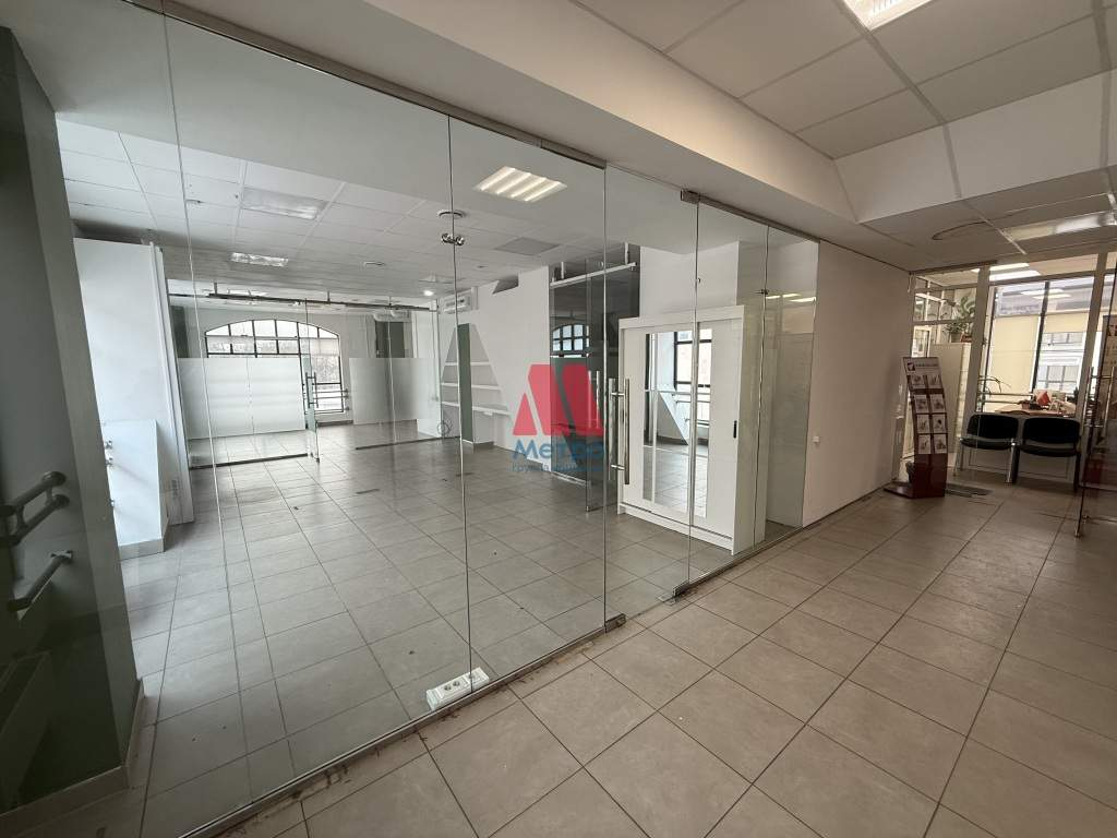 Сдам в аренду офис 162.4 м.кв.