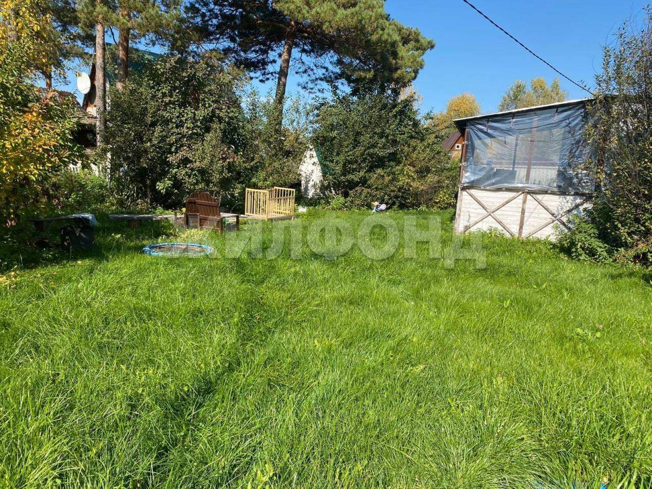 Продам земельный участок 639 м.кв.