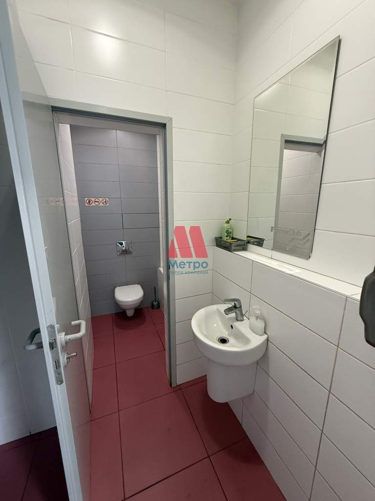 Сдам в аренду офис 162.4 м.кв.