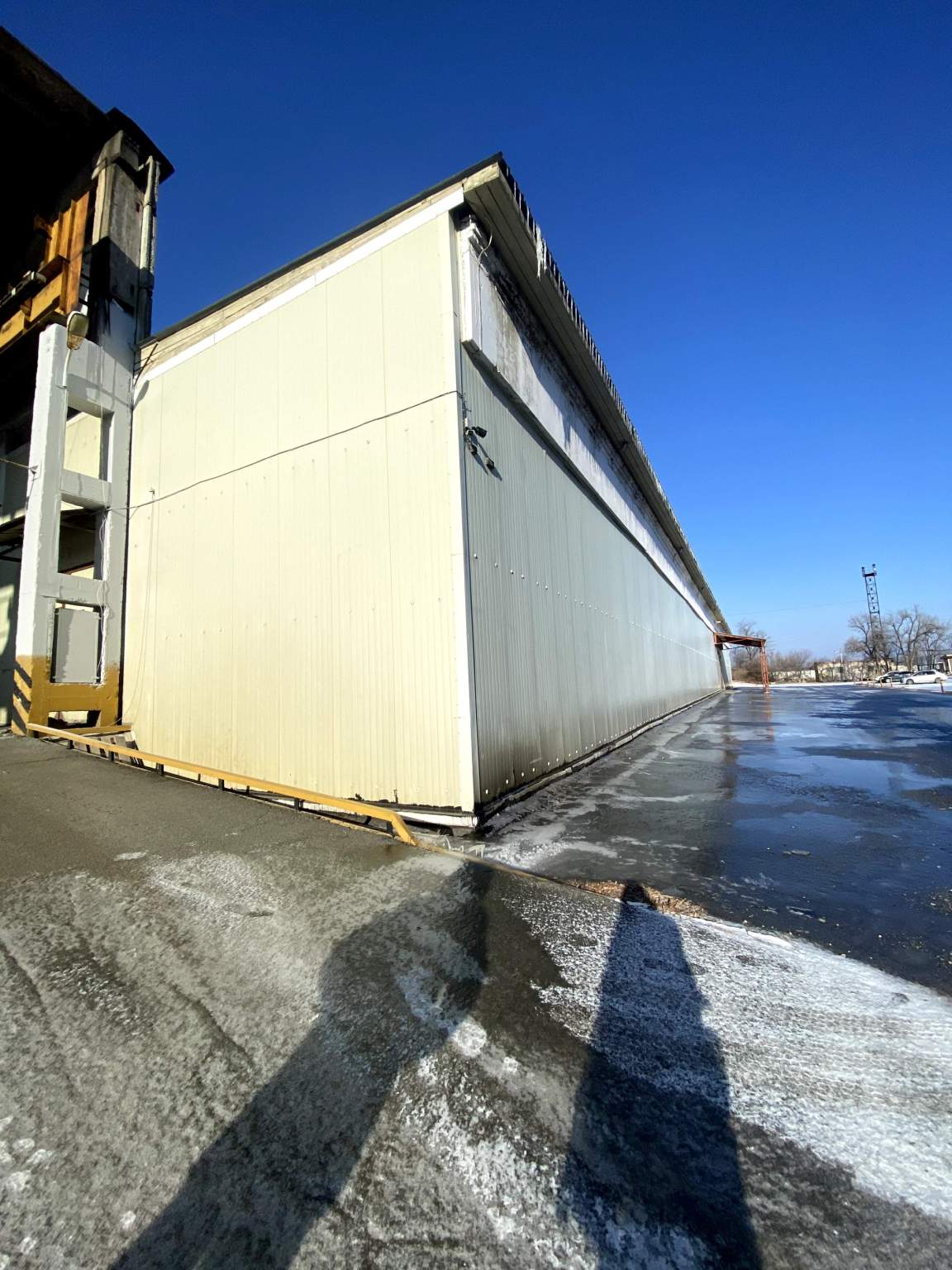 Продам торговое помещение 11073.1 м.кв.