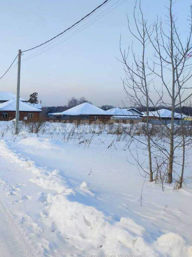 Продам земельный участок 1000 м.кв.