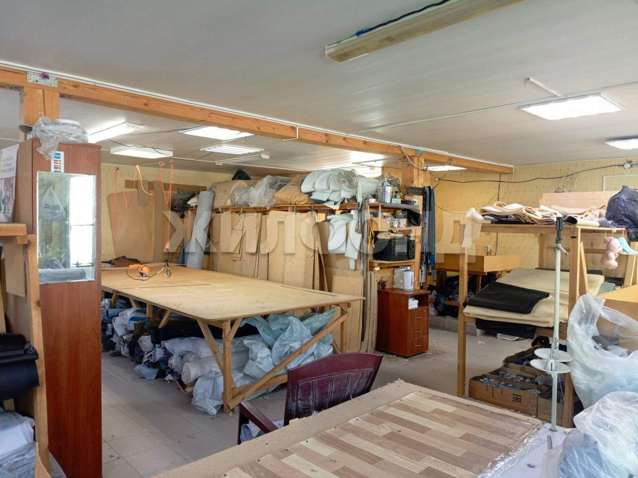 Продам магазин 218 м.кв.