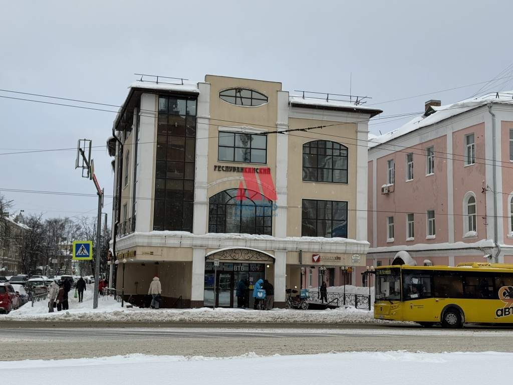 Сдам в аренду офис 162.4 м.кв.