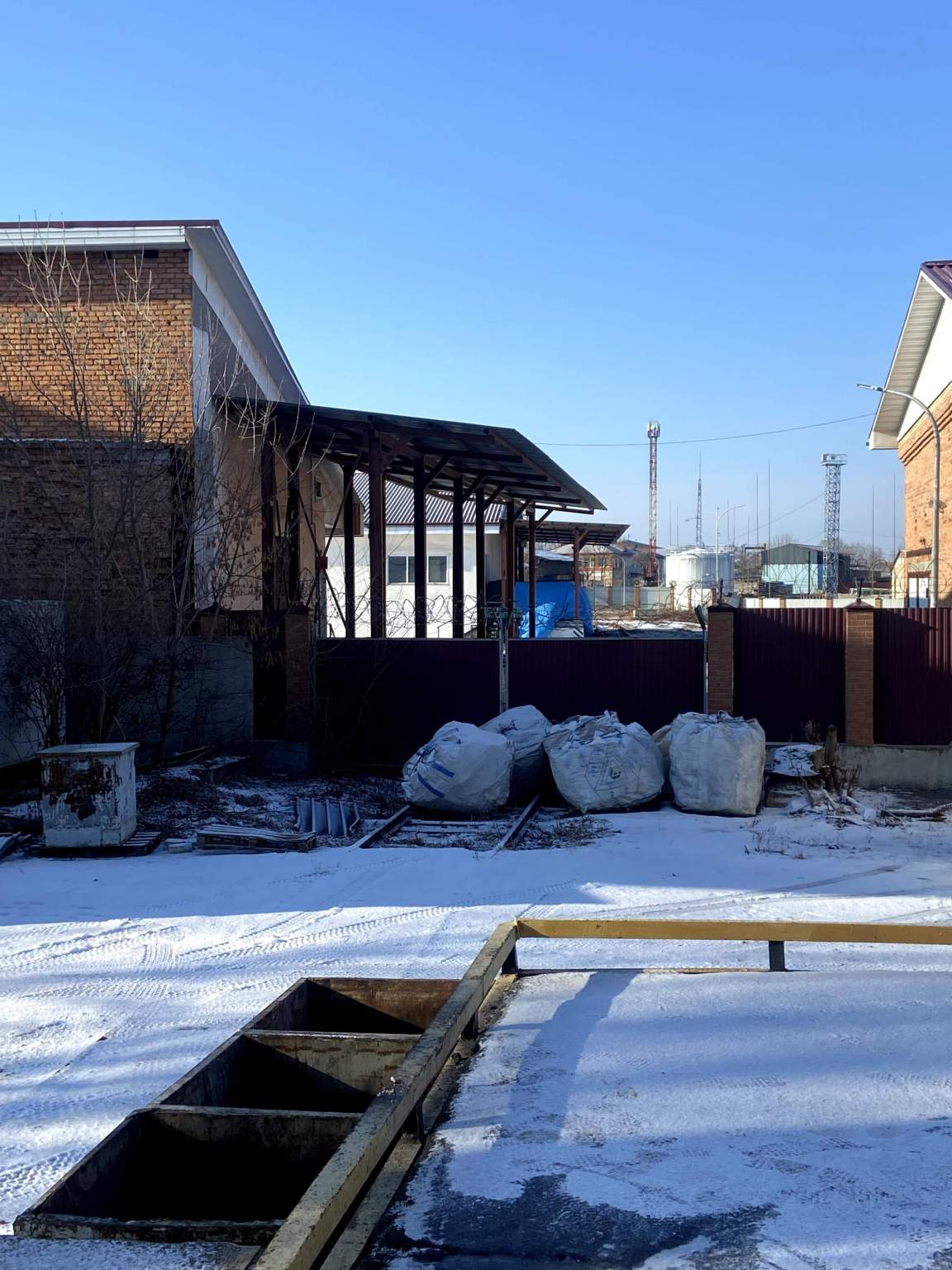 Продам торговое помещение 11073.1 м.кв.