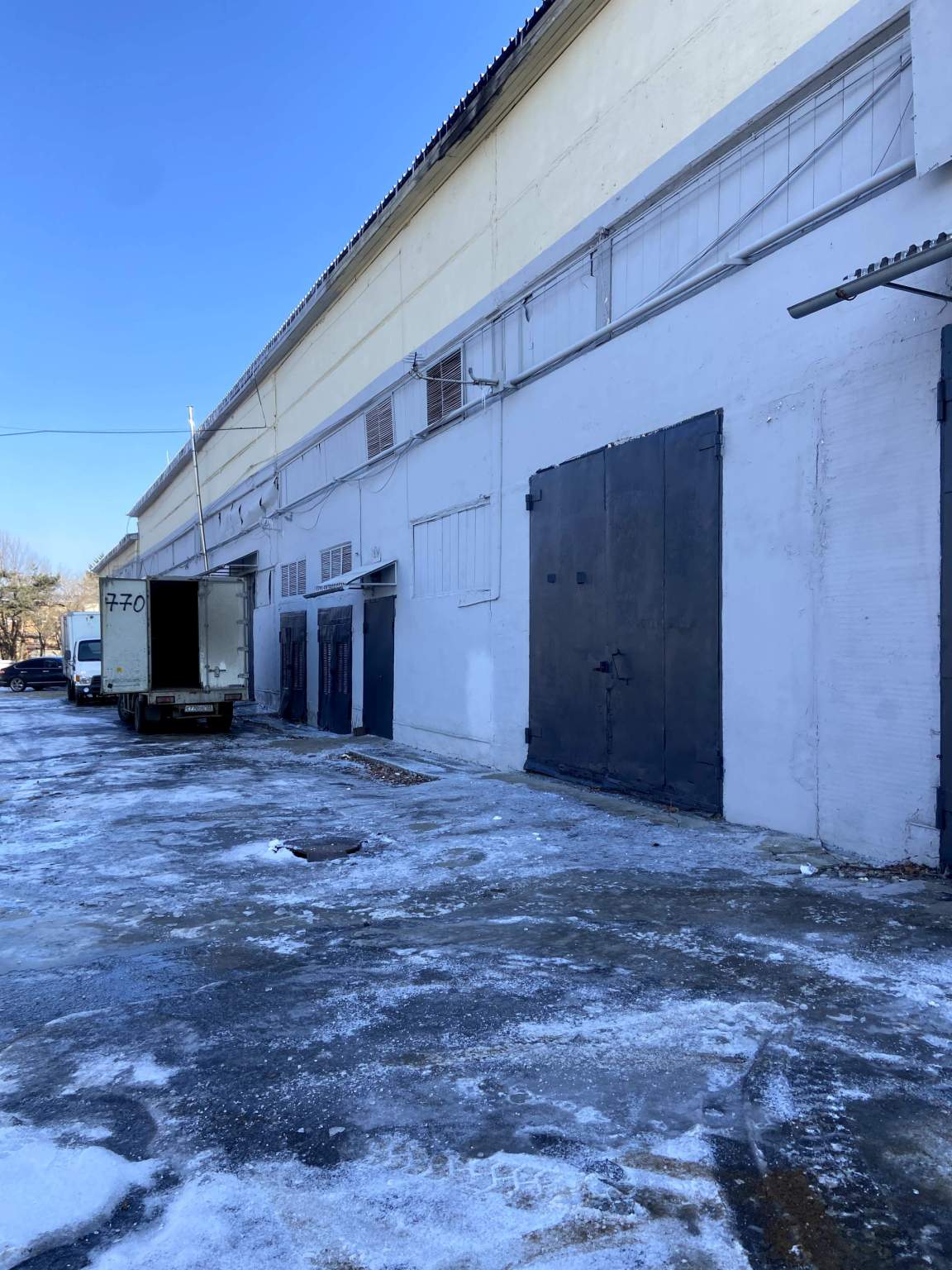 Продам торговое помещение 11073.1 м.кв.